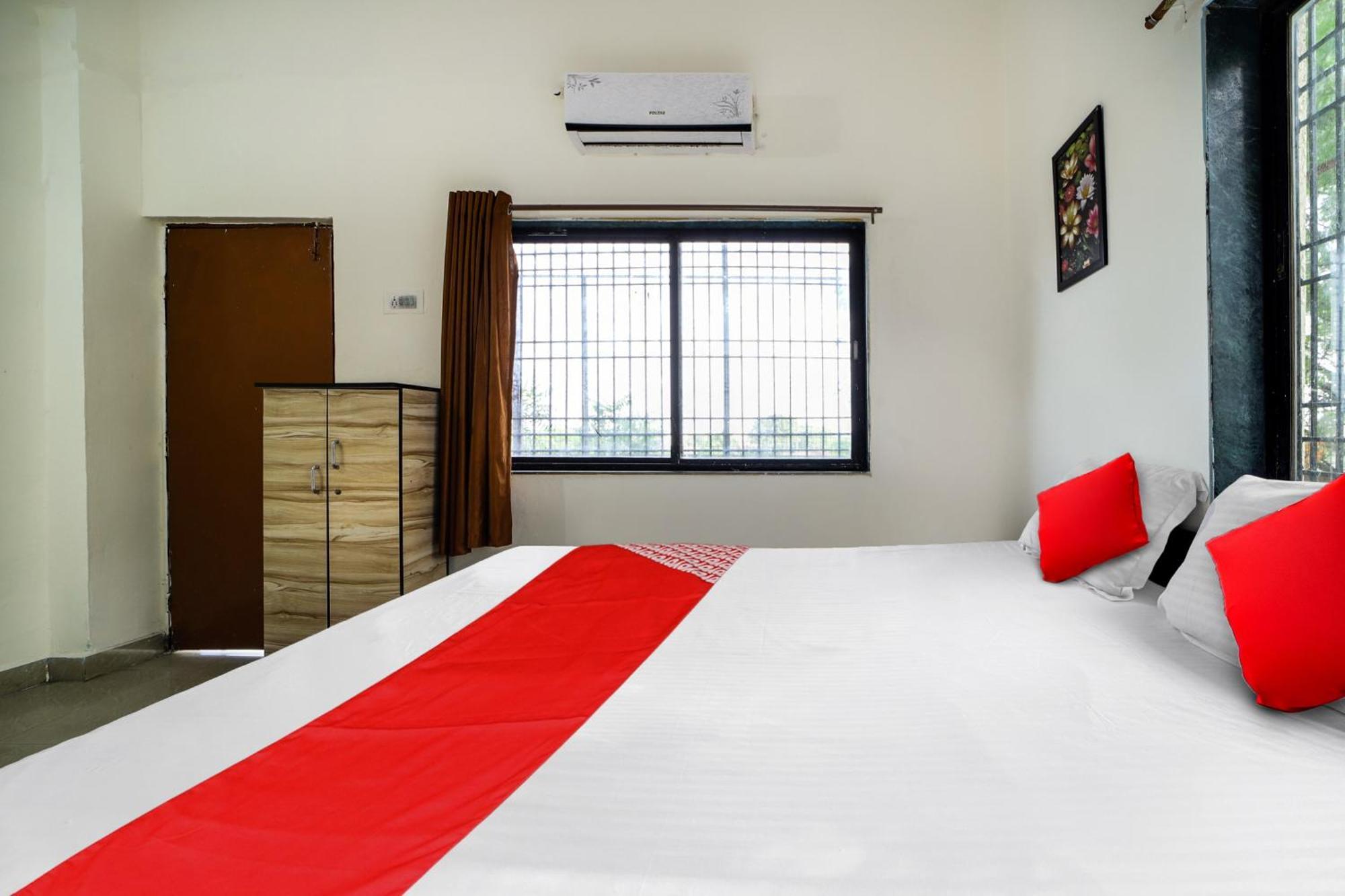 Oyo Flagship Hotel The Grand Lotus Aurangabad  Bagian luar foto