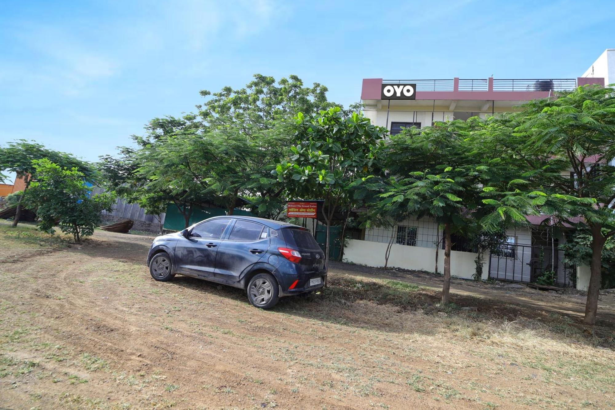 Oyo Flagship Hotel The Grand Lotus Aurangabad  Bagian luar foto